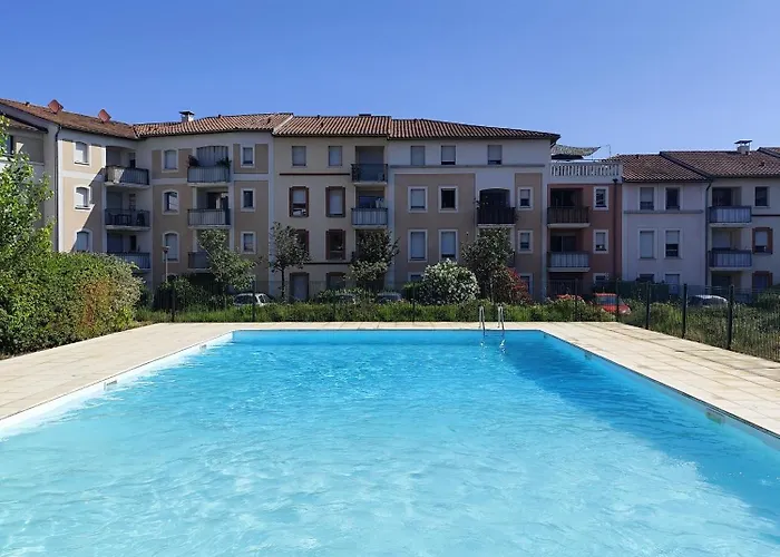 Mentor Au Coeur De -wifi-piscine-parking Prive Апартаменты Grenade-sur-Garonne