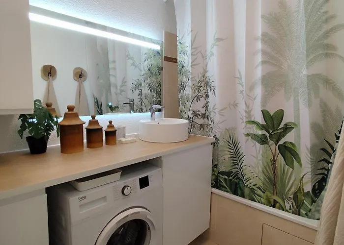 Mentor Au Coeur De -wifi-piscine-parking Prive