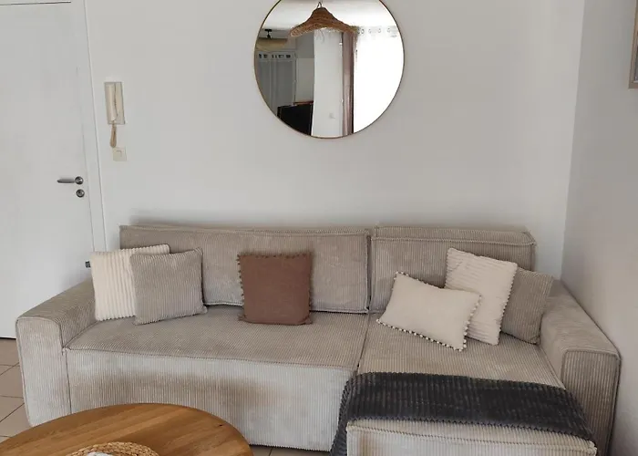 Mentor Au Coeur De -wifi-piscine-parking Prive